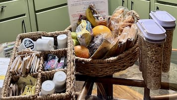 Free daily continental breakfast