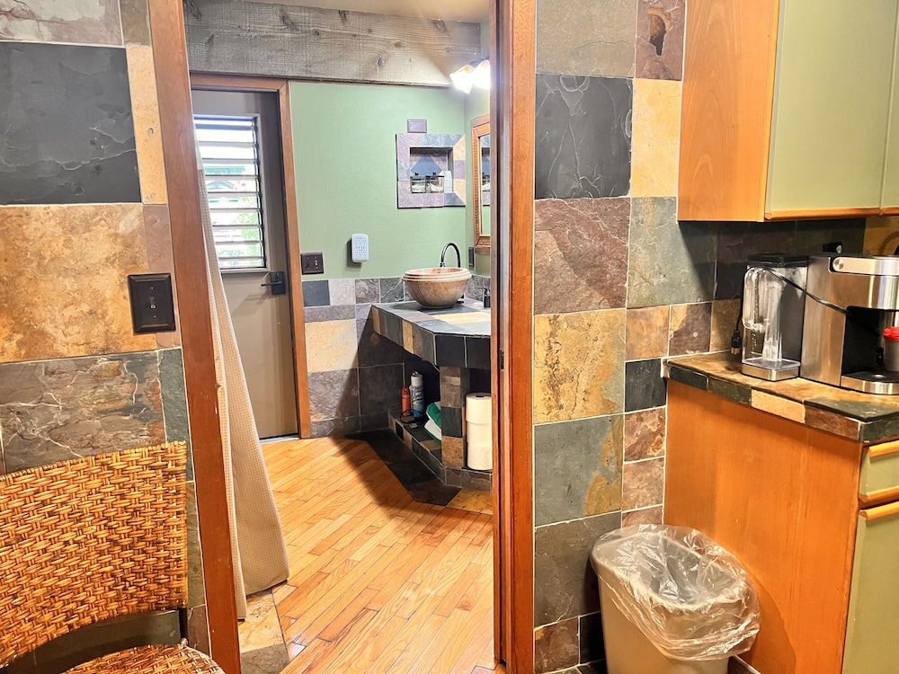 Maui What a Wonderful World Bed and Breakfast by null