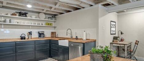 Fridge, microwave, stovetop, coffee/tea maker