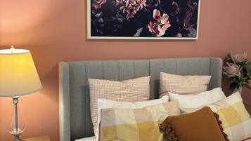 3 bedrooms, iron/ironing board, travel cot, WiFi