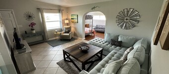 Serene Mid-Century 3/2 w/Bonus Room and Huge Shaded Yard w/Fence