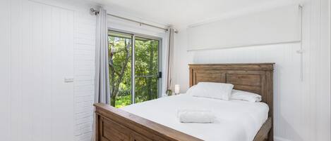 5 habitaciones, tabla de planchar con plancha y wifi gratis