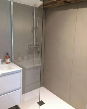 Dusche, Haartrockner