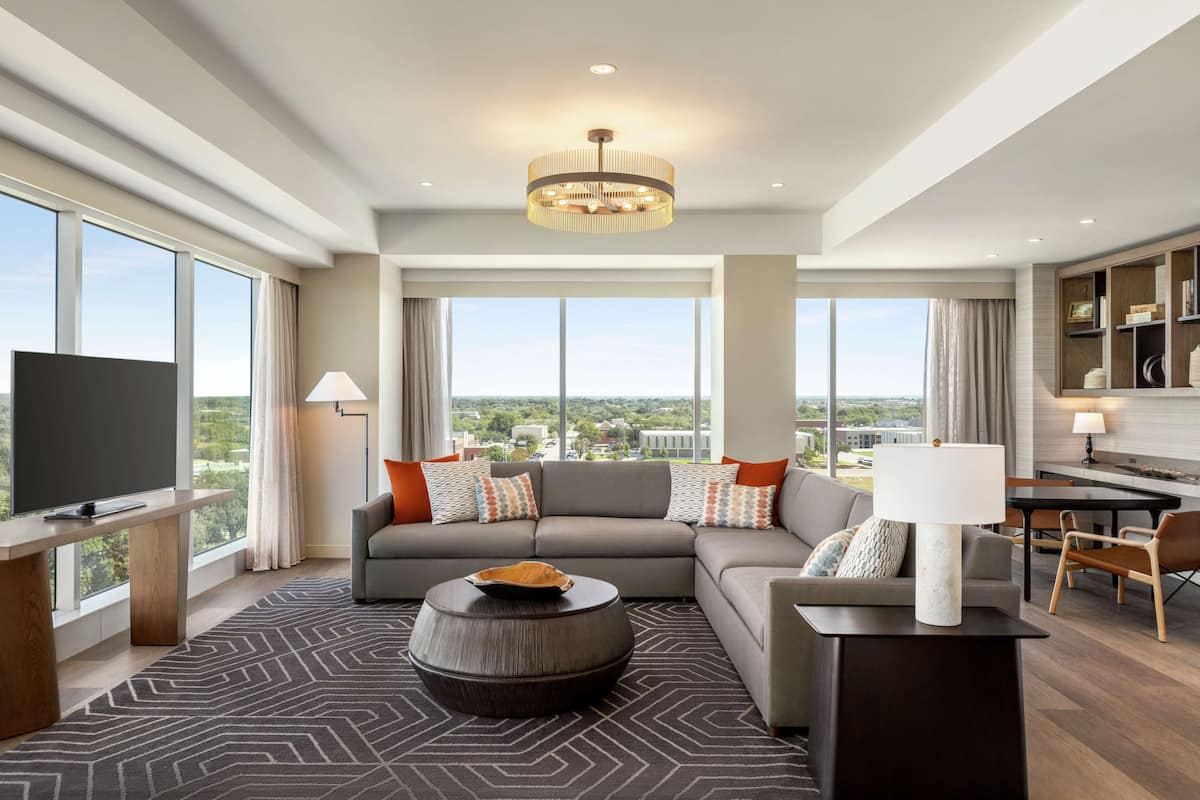 Suite Presidensial | Area keluarga | Smart TV