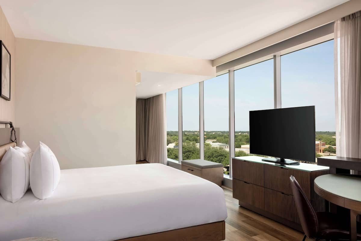 1 bedroom, desk, laptop workspace, free WiFi