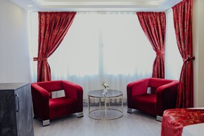 ห้องลักซ์ชัวรี่ | Wi-Fi ฟรี, ผ้าปูที่นอน