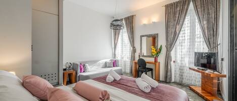 Egyptian cotton sheets, premium bedding, minibar, in-room safe