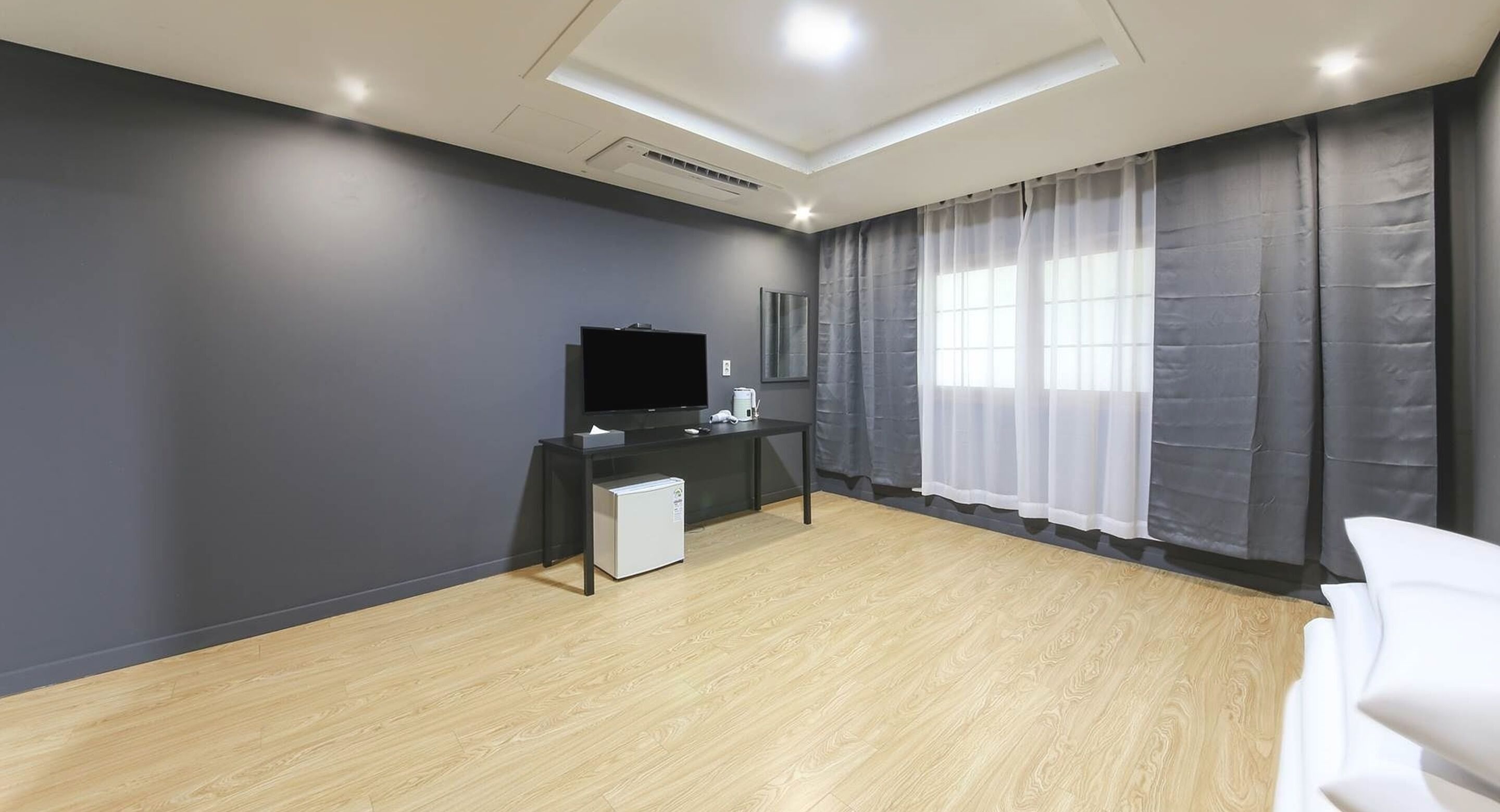 ondol | premium bedding, down duvets, select comfort beds, desk