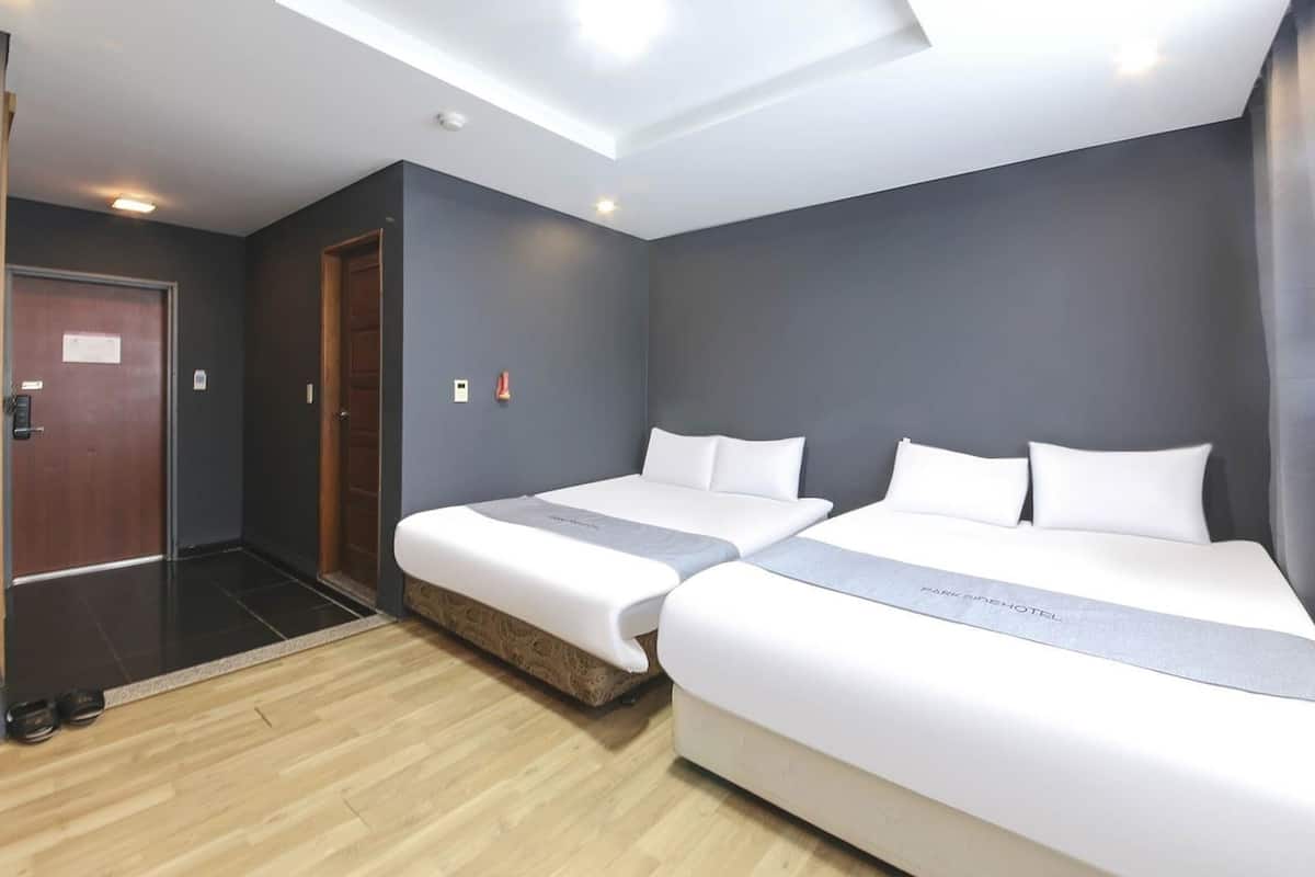 premium twin room | premium bedding, down duvets, select comfort beds, desk