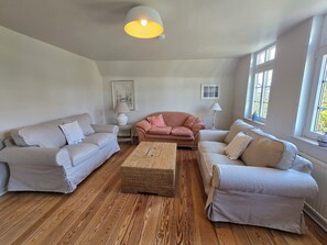 Televisión y estéreo