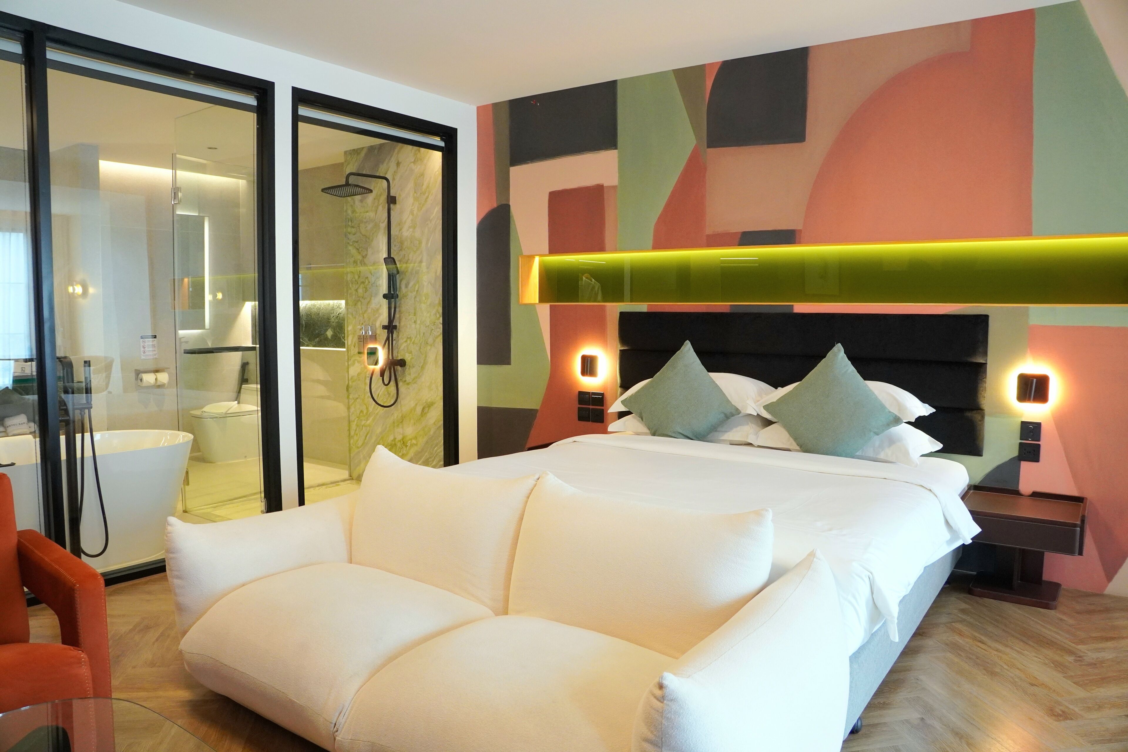 Deluxe Premier | 客房內保險箱、遮光布/窗簾、隔音、免費無線上網