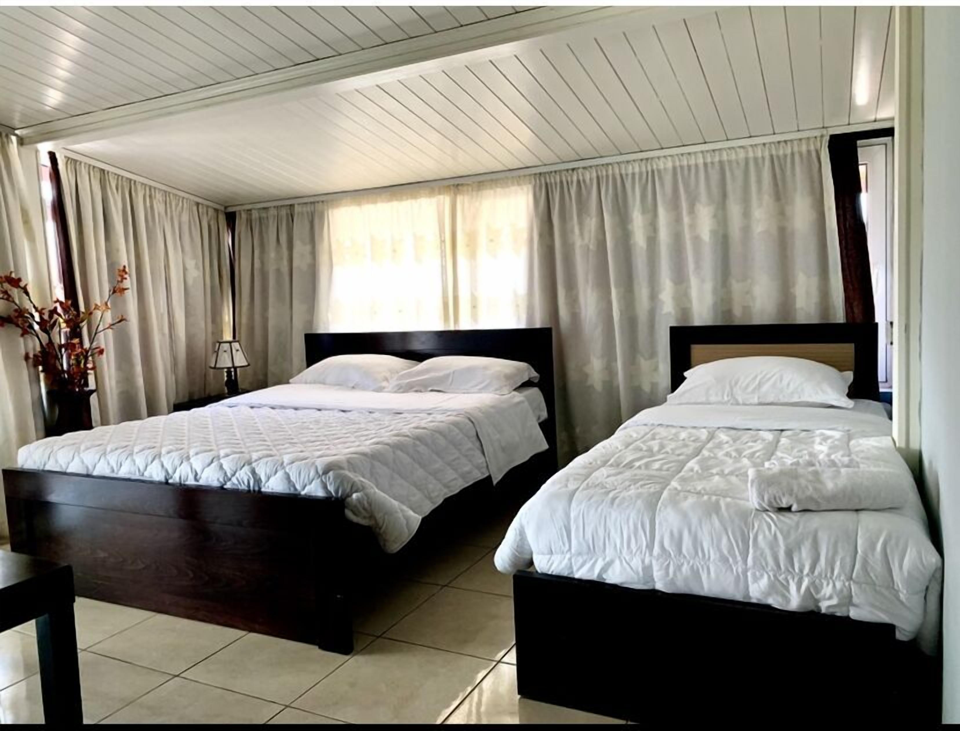 Phòng đôi hoặc 2 giường đơn tiện nghi đơn giản | Truy cập Internet không dây miễn phí 