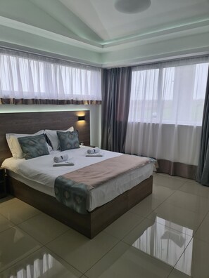 1 bedroom, WiFi, bed sheets - ForS Superior King with jacuzzi (Београд)