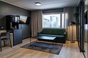 Desk, free WiFi, bed sheets