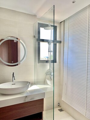 Deluxe-Doppelzimmer zur Einzelnutzung | Badezimmer