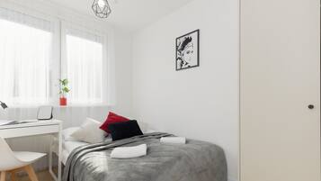 2 slaapkamers, een bureau, een strijkplank/strijkijzer, wifi