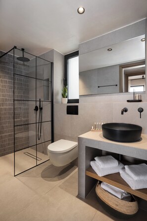 Suite Premium, 2 habitaciones | Caja fuerte, cortinas opacas, sistema de insonorización