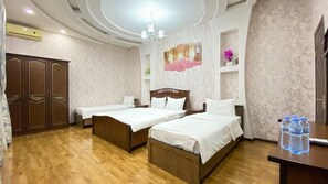 Phòng 3 Tiêu chuẩn | Màn/rèm cản sáng, bàn ủi/dụng cụ ủi quần áo 
