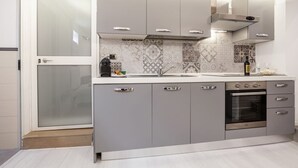 Unclassified image, 2 of 17, button - Cozy & Central APT - Netflix & Amazon Prime (Bari)
