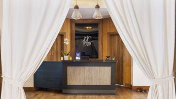 Couples treatment rooms, sauna, steam room, Turkish bath