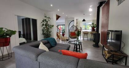 Splendid Villa: Spa & Billiards & Air Hockey access to RER 35 min from Paris