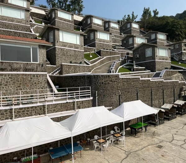 Fachada de la propiedad