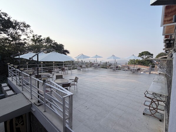 Restaurant - 360 South, Khandala (Mawal)