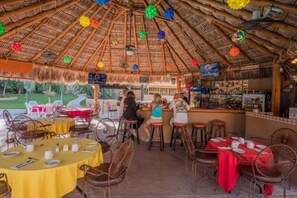 Bar (on property) - Marina Sol 3BR Casa Esquina Walk to Downtown Cabo (Cabo San Lucas)