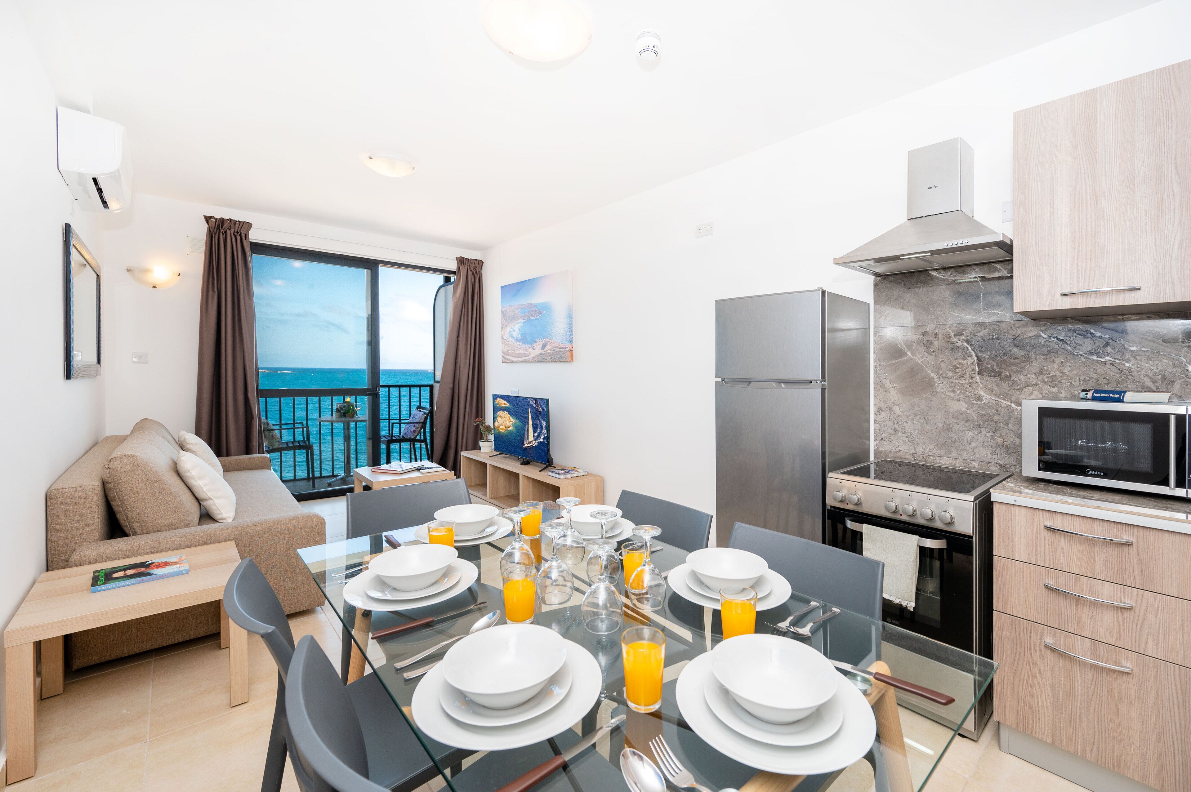 Standard Apartment | Living area