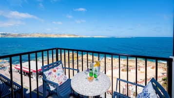 Apartemen Standar | Balkon
