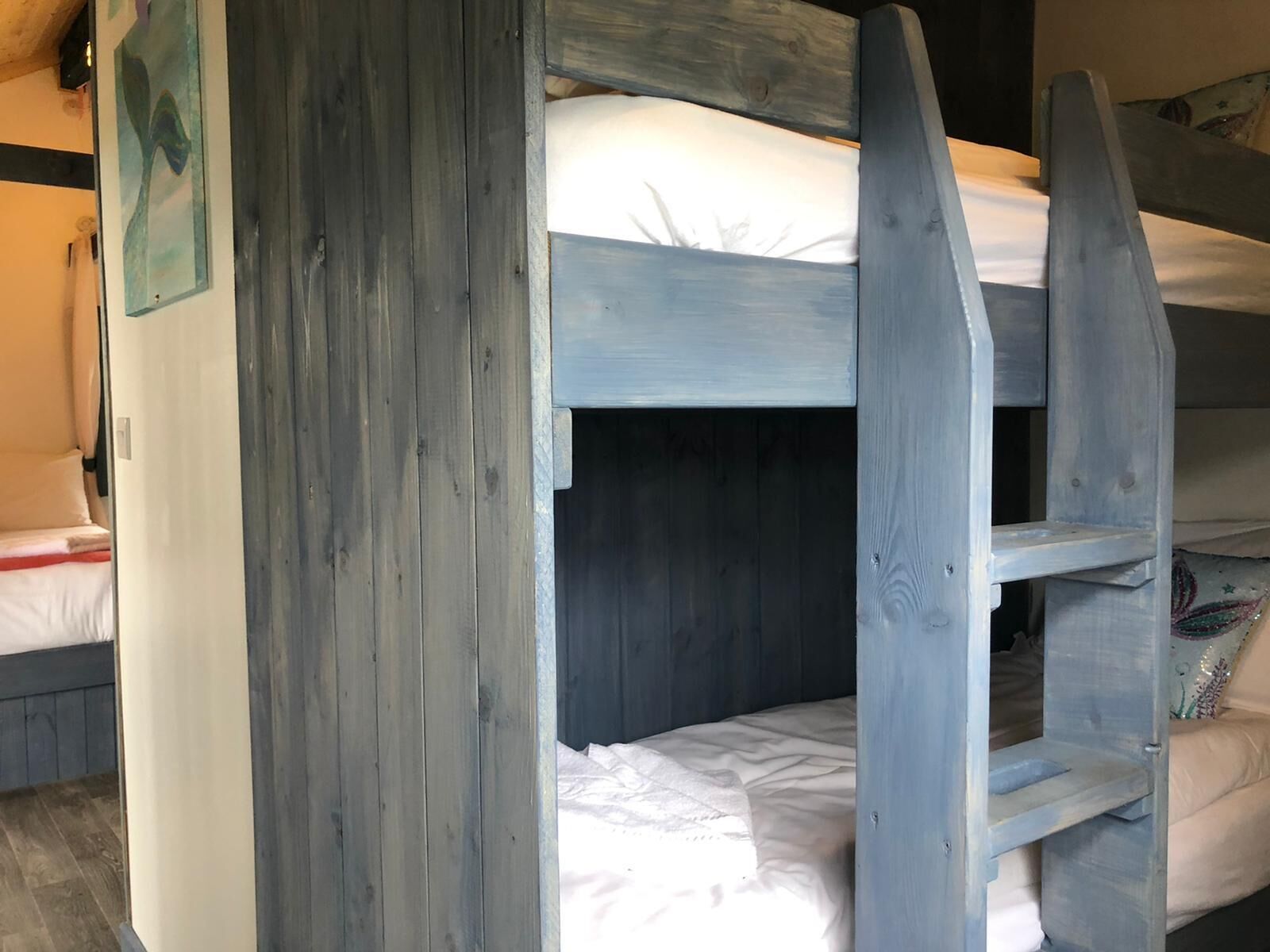 ห้องคลาสสิกสตูดิโอ | โต๊ะทำงาน, เปล/เตียงเด็กอ่อน (ฟรี), Wi-Fi ฟรี, ผ้าปูที่นอน