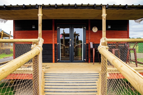 Studio – club | Skrivebord, barnesenger (inkludert), wi-fi (inkludert) og sengetøy