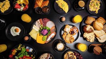 Desayuno estilo bufé