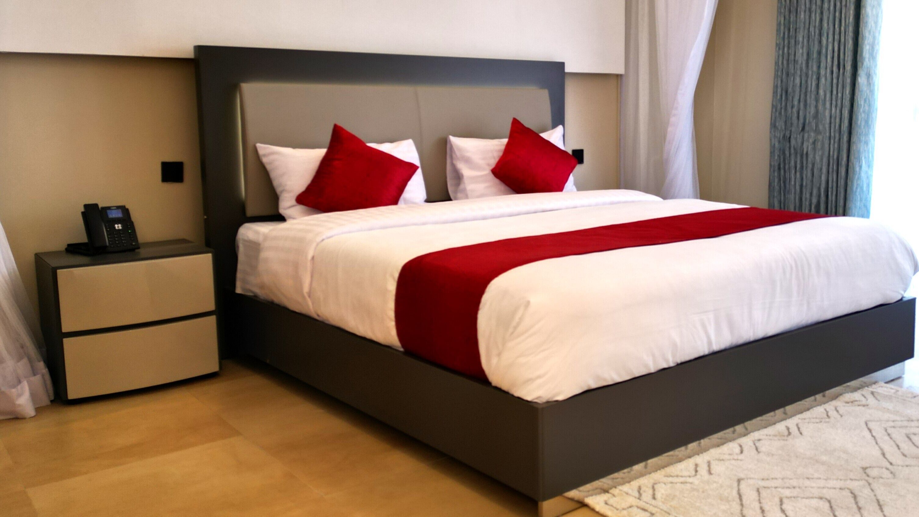 Coffres-forts dans les chambres, bureau