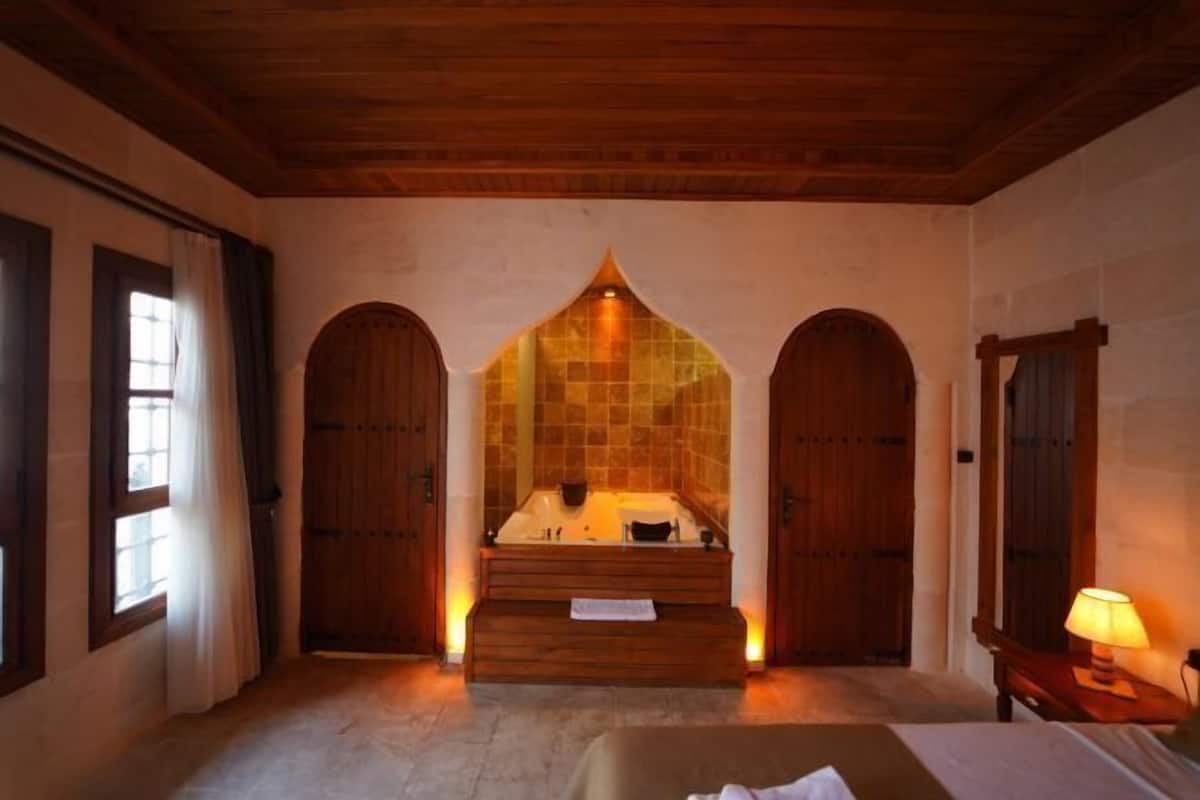 Literie de qualité supérieure, minibar, bureau, chambres insonorisées