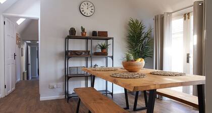 Central Stamford Apartment