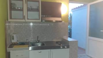 Departamento (One Bedroom Apartment with Terrace an) | Cocina privada | Refrigerador