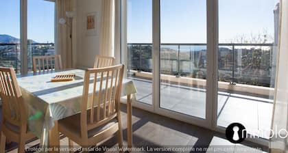 Appartement climatisé avec piscine,garage dans une résidence de standing