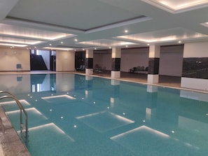 Indoor pool - Hotel Ekana (Jaipur)