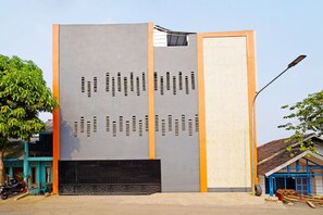 Front of property - Hotel O Biring Residence (Wargasaluyu)