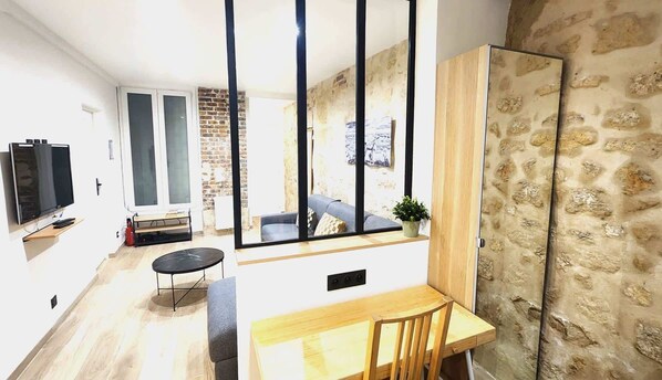 Télévision, espaces bureaux