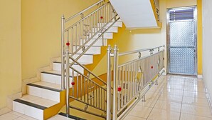 Lobby - OYO 91580 Kost Bougenville Syariah (Madiun)