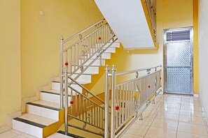 Lobby - OYO 91580 Kost Bougenville Syariah (Madiun)