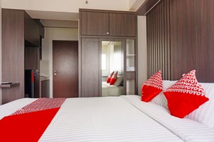 Deluxe Double Room | Desk, laptop workspace, free WiFi, bed sheets