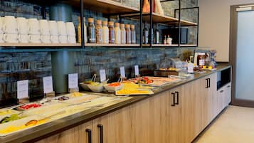 Free daily buffet breakfast