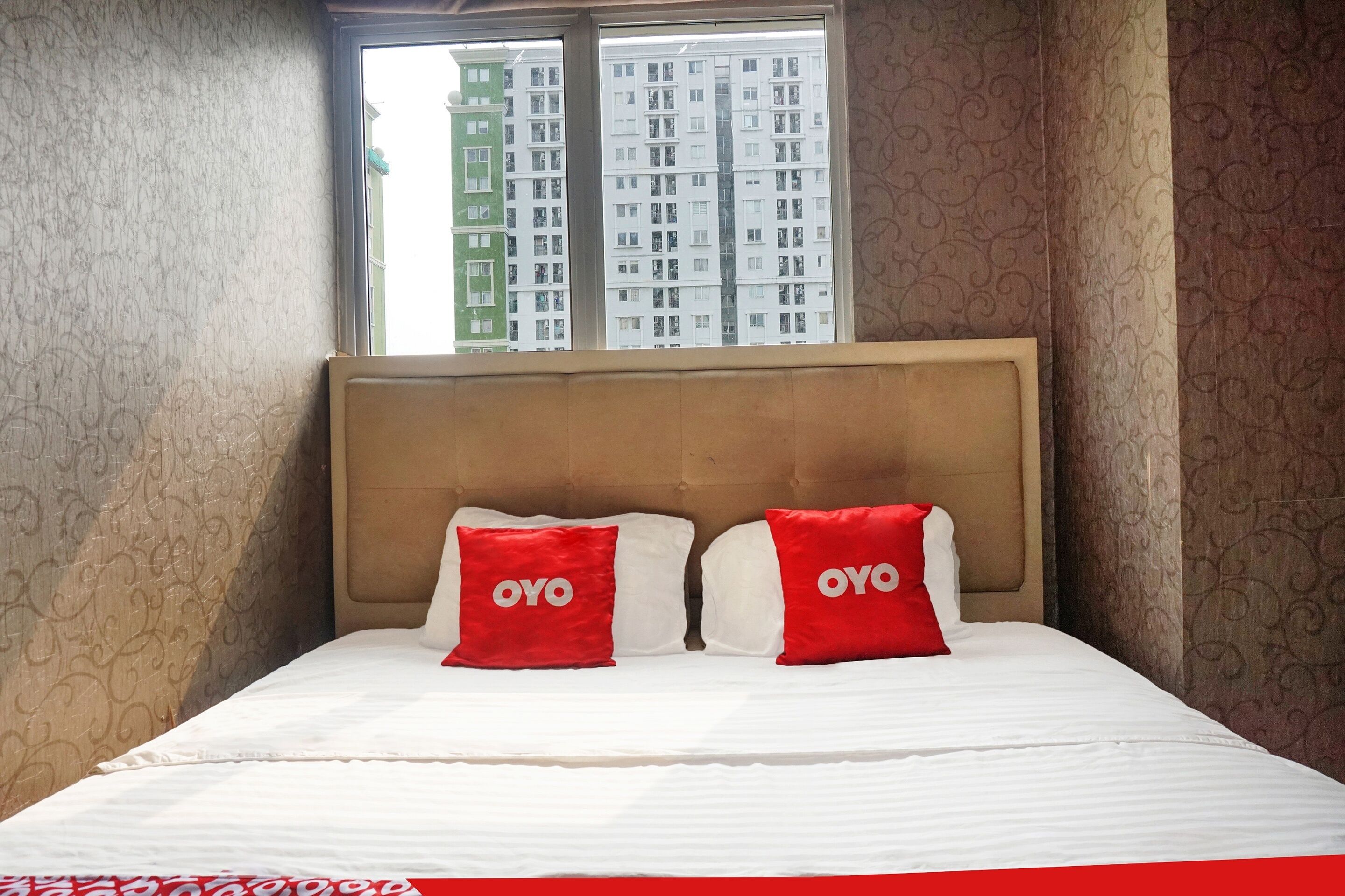 standard single room | blackout curtains, free wifi, bed sheets