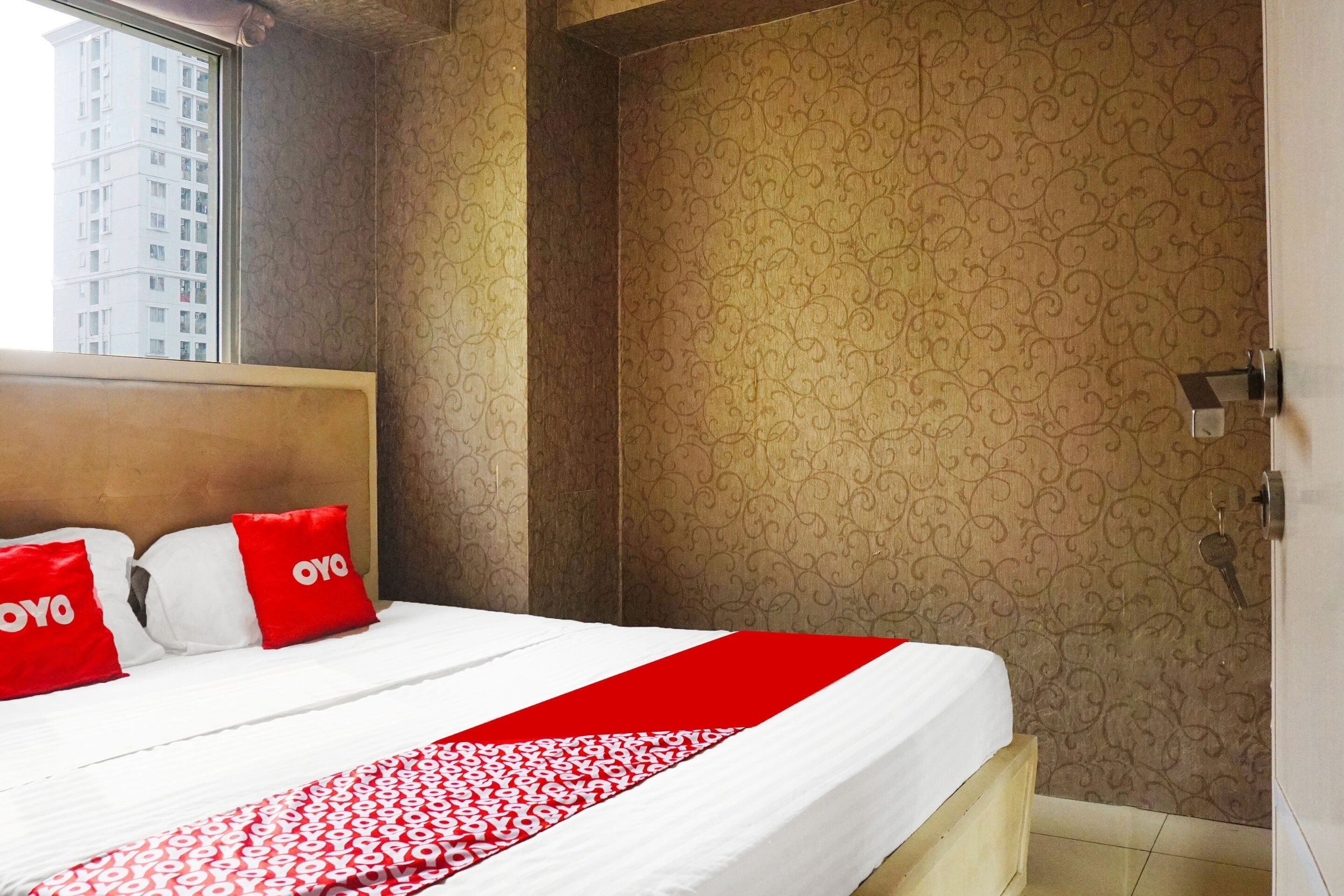 standard single room | blackout curtains, free wifi, bed sheets