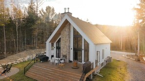 Exterior - Le Chardonnay – Spa, Ski Montcalm & Winter Forest (Chertsey)