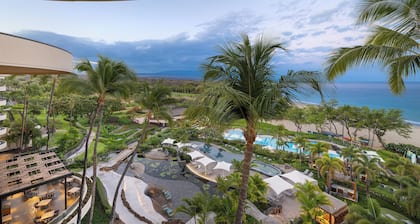 Stunning Oceanfront Penthouse - Steps from Beach