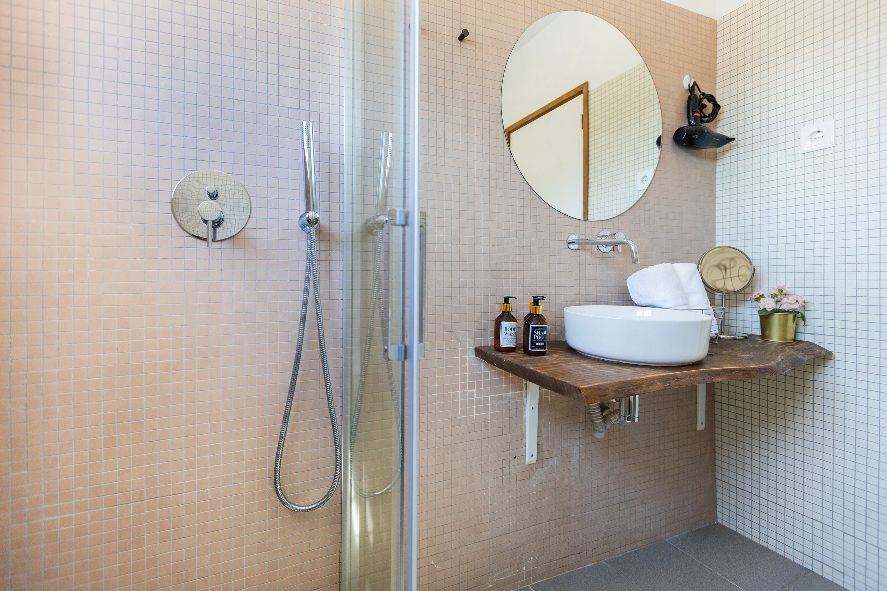 Photo - Luso Guest House